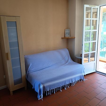 Agreable Studio Cabine Proche Mer La Londe-les-Maures Exterior foto